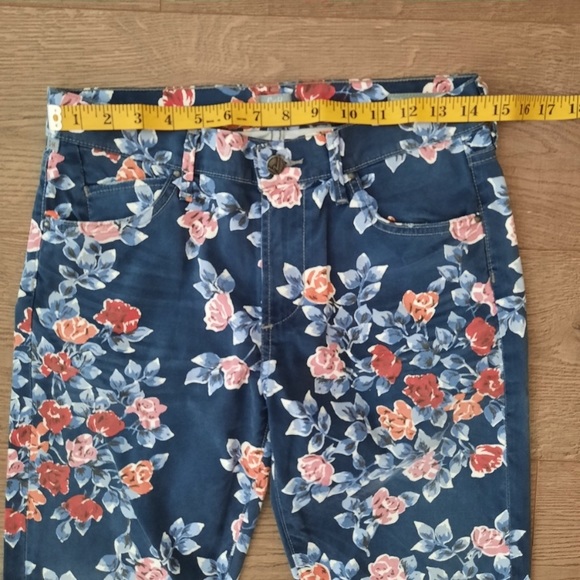 Mandy High Waist Retro Slim Roll Up Jeans - Picture 7 of 12